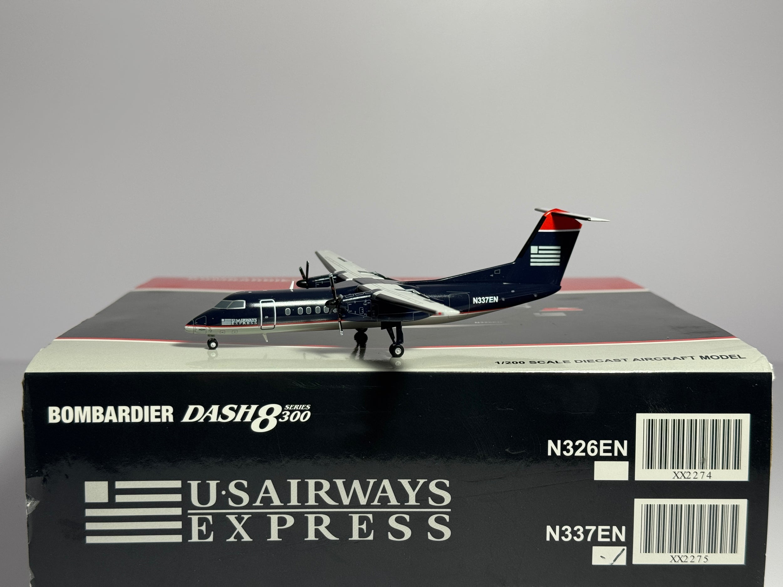 JC Wings 1:200 U.S Airways Express De Havilland Q300 N337EN Piedmont XX2275