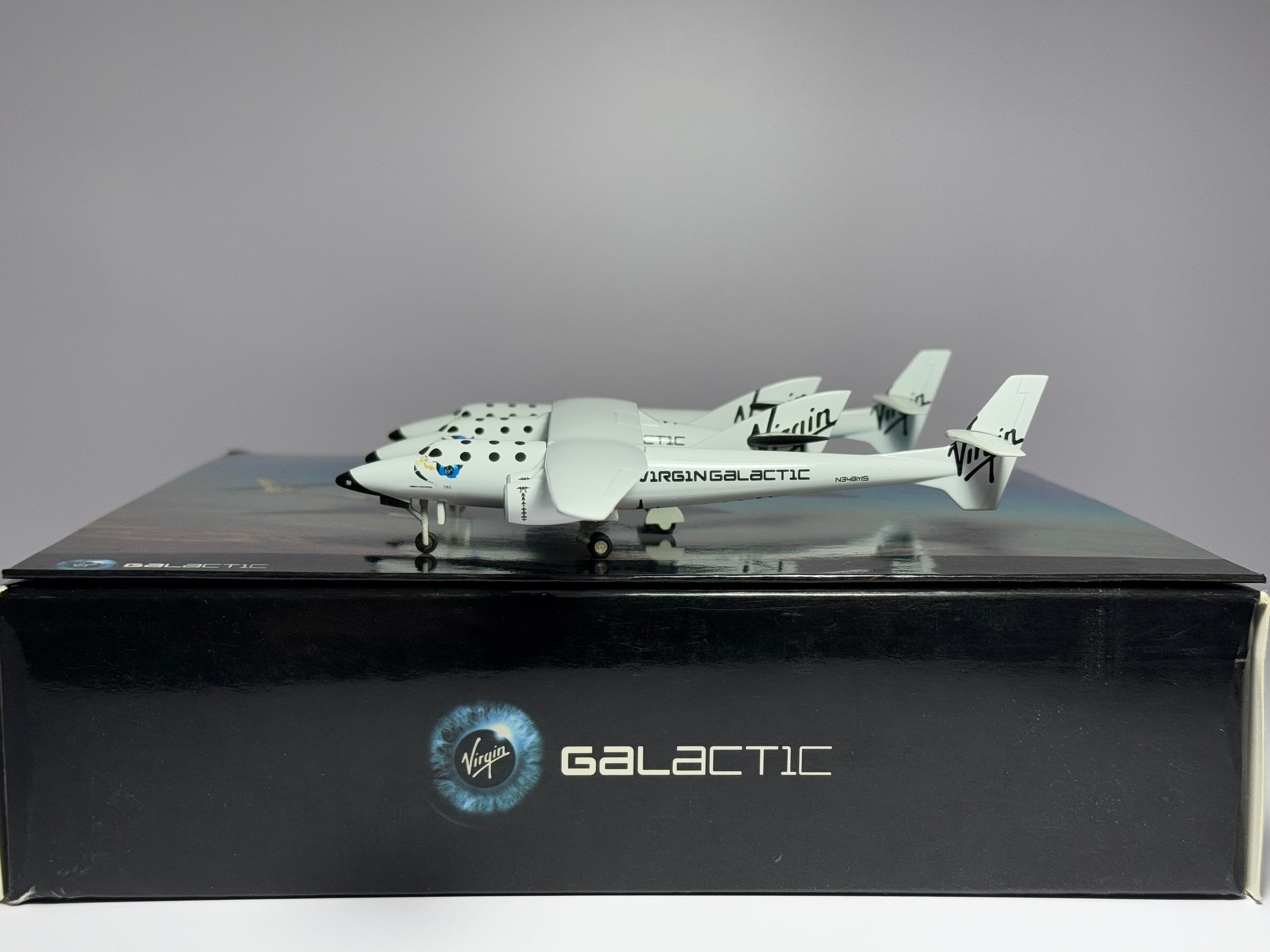 JC Wings 1:200 Virgin Galactic VMS Eve N348MS & N339SS "White Knight Two" VG2002