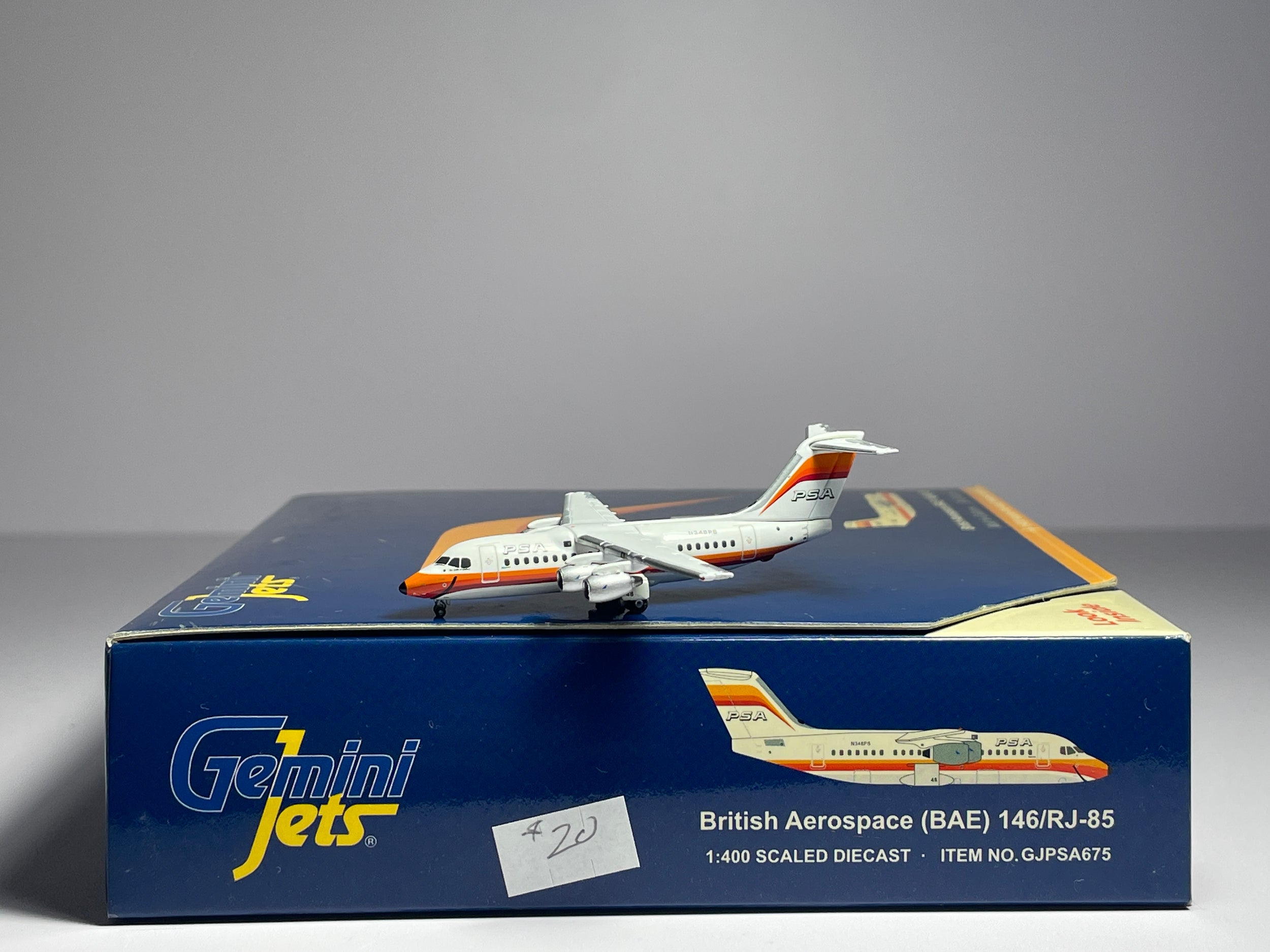 Gemini Jets 1:400 PSA Avro RJ85 N348PS 1970s colors GJPSA675