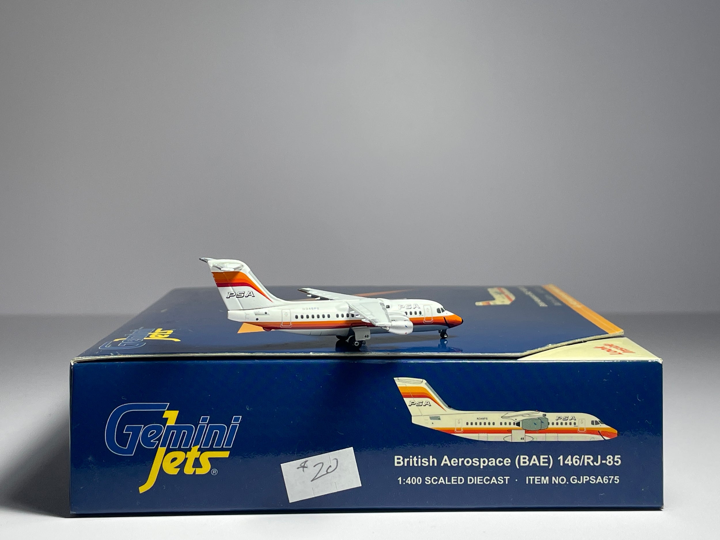 Gemini Jets 1:400 PSA Avro RJ85 N348PS 1970s colors GJPSA675