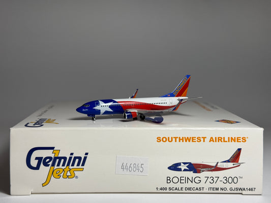 Gemini Jets 1:400 Southwest Airlines Boeing 737-300 N352SW Lonestar One GJSWA1467