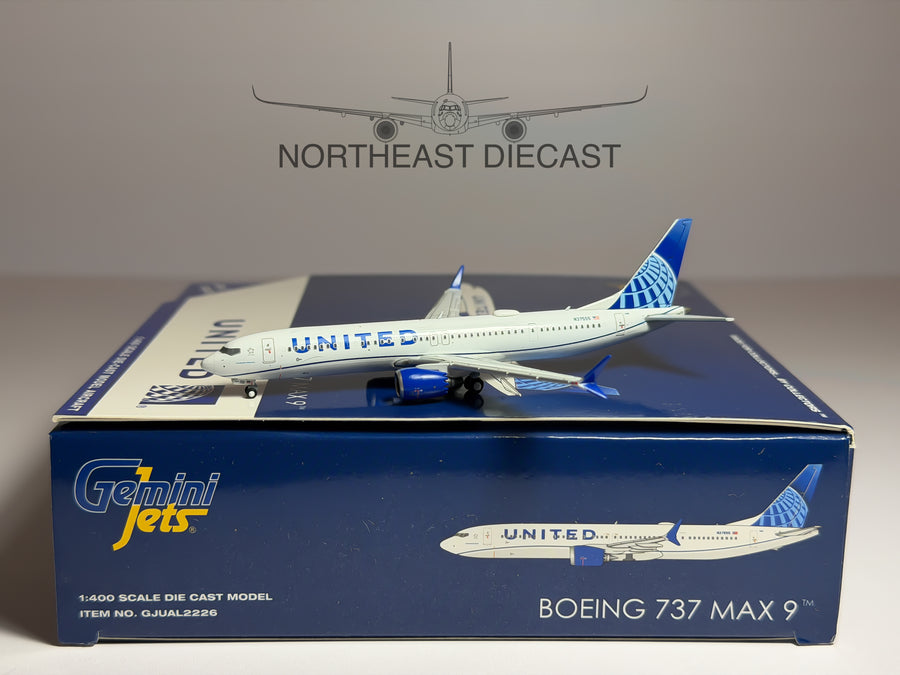 United Airlines Boeing 737 MAX 9 1:400 Gemini Jets N37555 (GJUAL2226)
