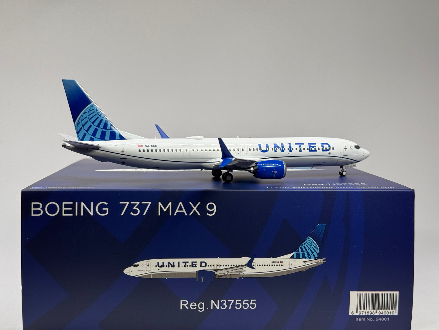 NG Models 1:200 United Airlines Boeing 737 MAX9 N37555 Evo Blue NGM94001