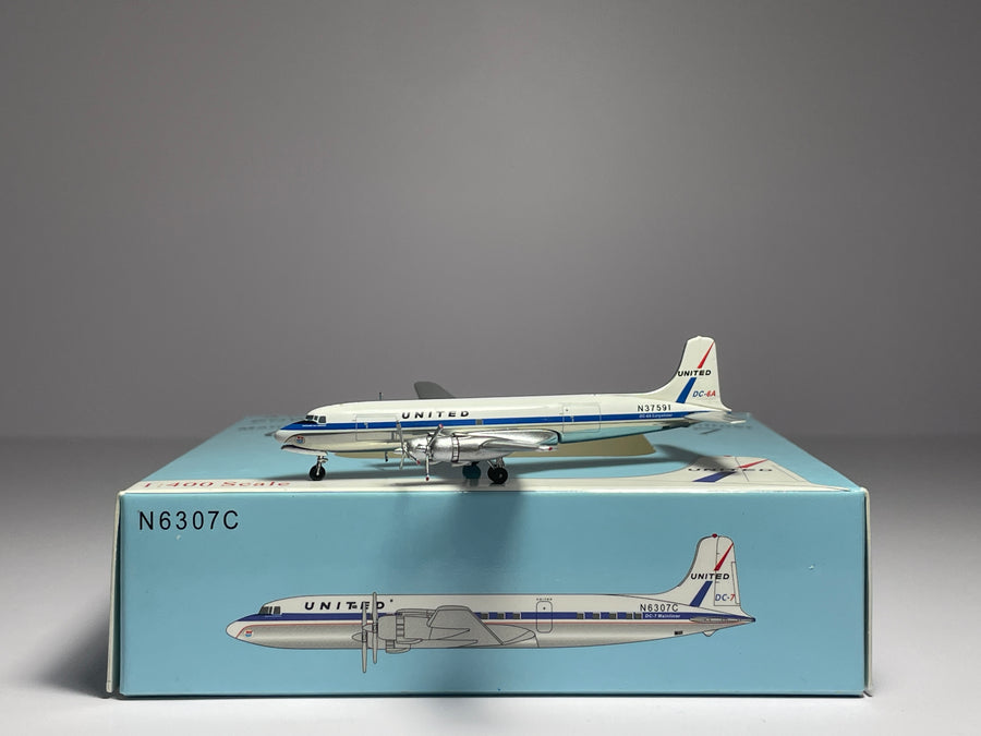 Aeroclassics 1:400 United Airlines Douglas DC-6A N37591 Mainliner ACN37591