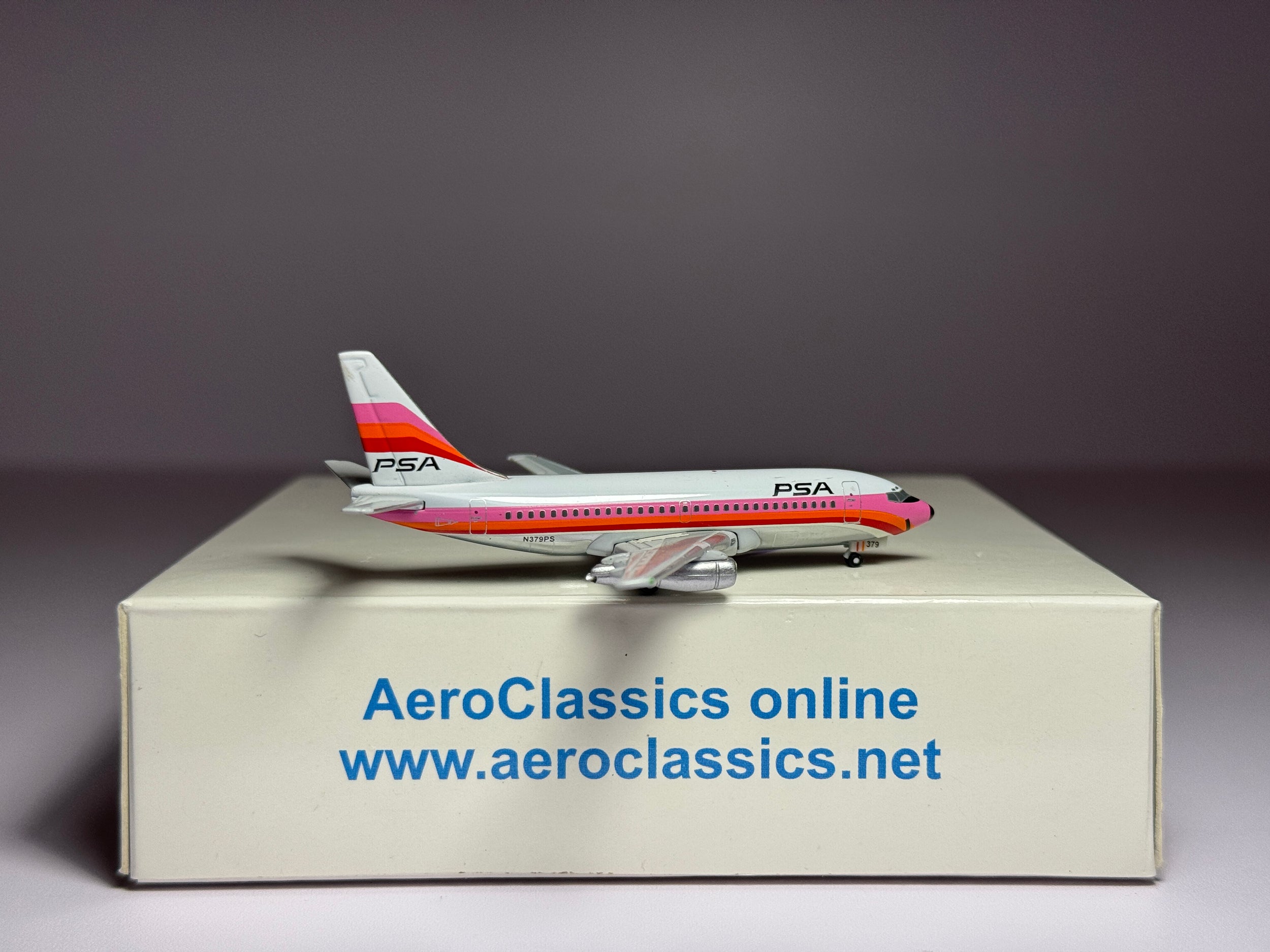 Aeroclassics 1:400 PSA Boeing 737-214 N379PS orange smile ACN379PS