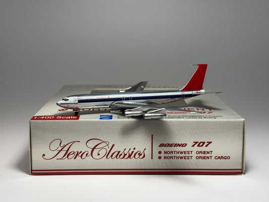 Aeroclassics 1:400 Northwest Orient Boeing 707-300 N381US ACN381US