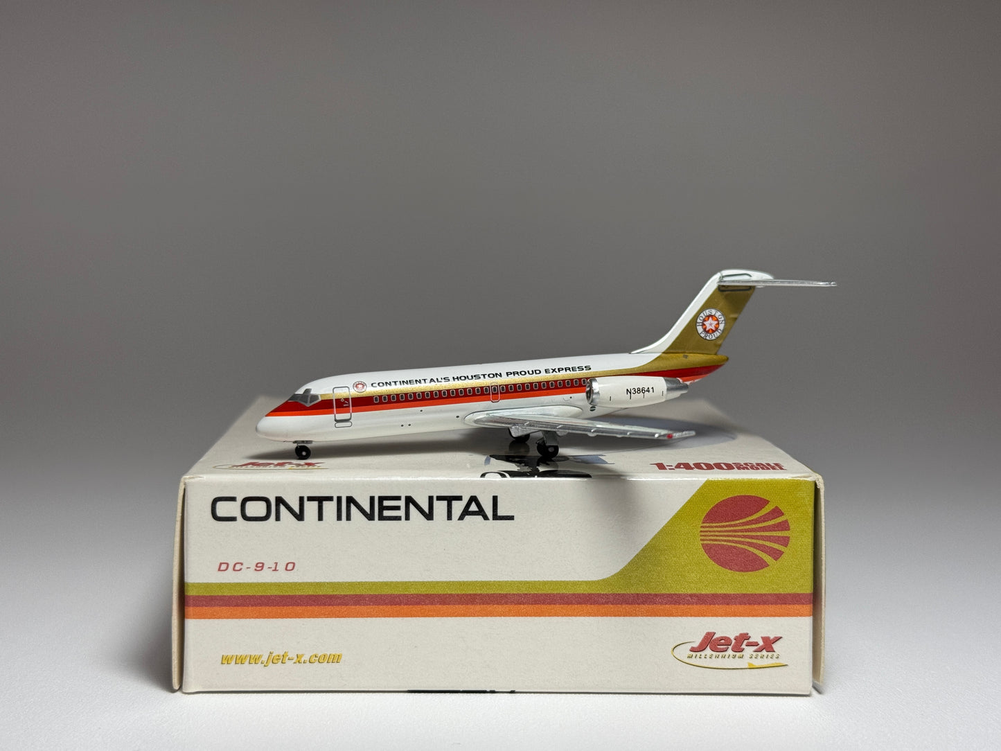 Jet-X 1:400 Houston Proud Express Douglas DC-9-10 N38641 Continental JX488