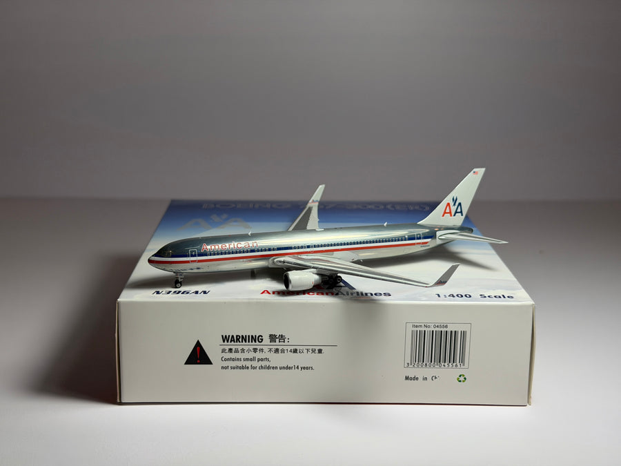 American Airlines Boeing 767-300WL 1:400 Phoenix Models N396AN (PH404556)