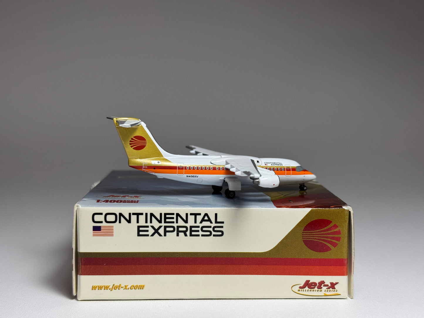 Jet-X 1:400 Continental Airlines BAe 146 N406XV Red Meatball JX320