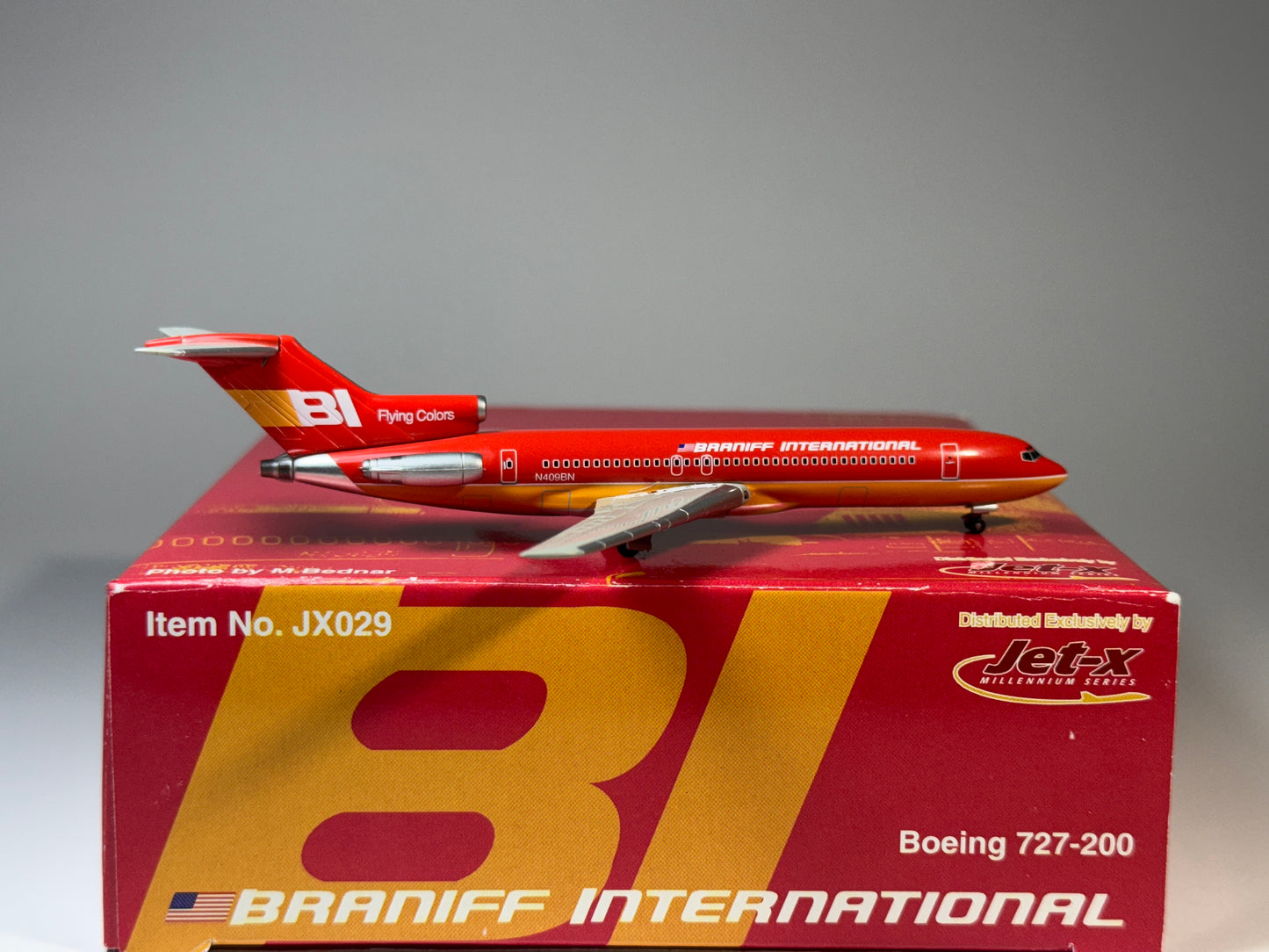 Jet-X 1:400 Braniff International Boeing 727-200 N409BN Red Flying Colors JX029