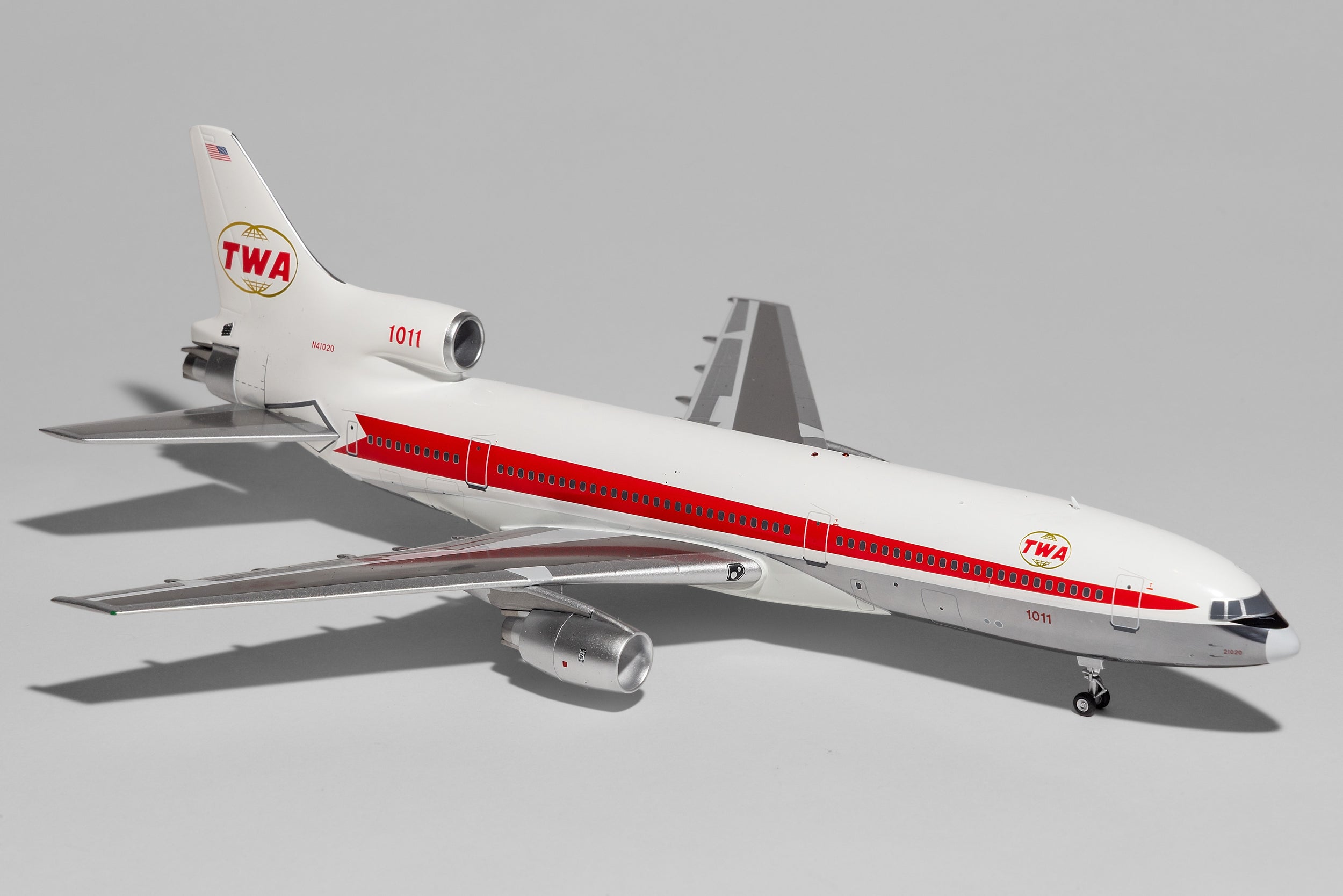 Inflight200 Trans World Airlines Lockheed L-1011 N41020 TWA Double Globes IF1011TWA1122P