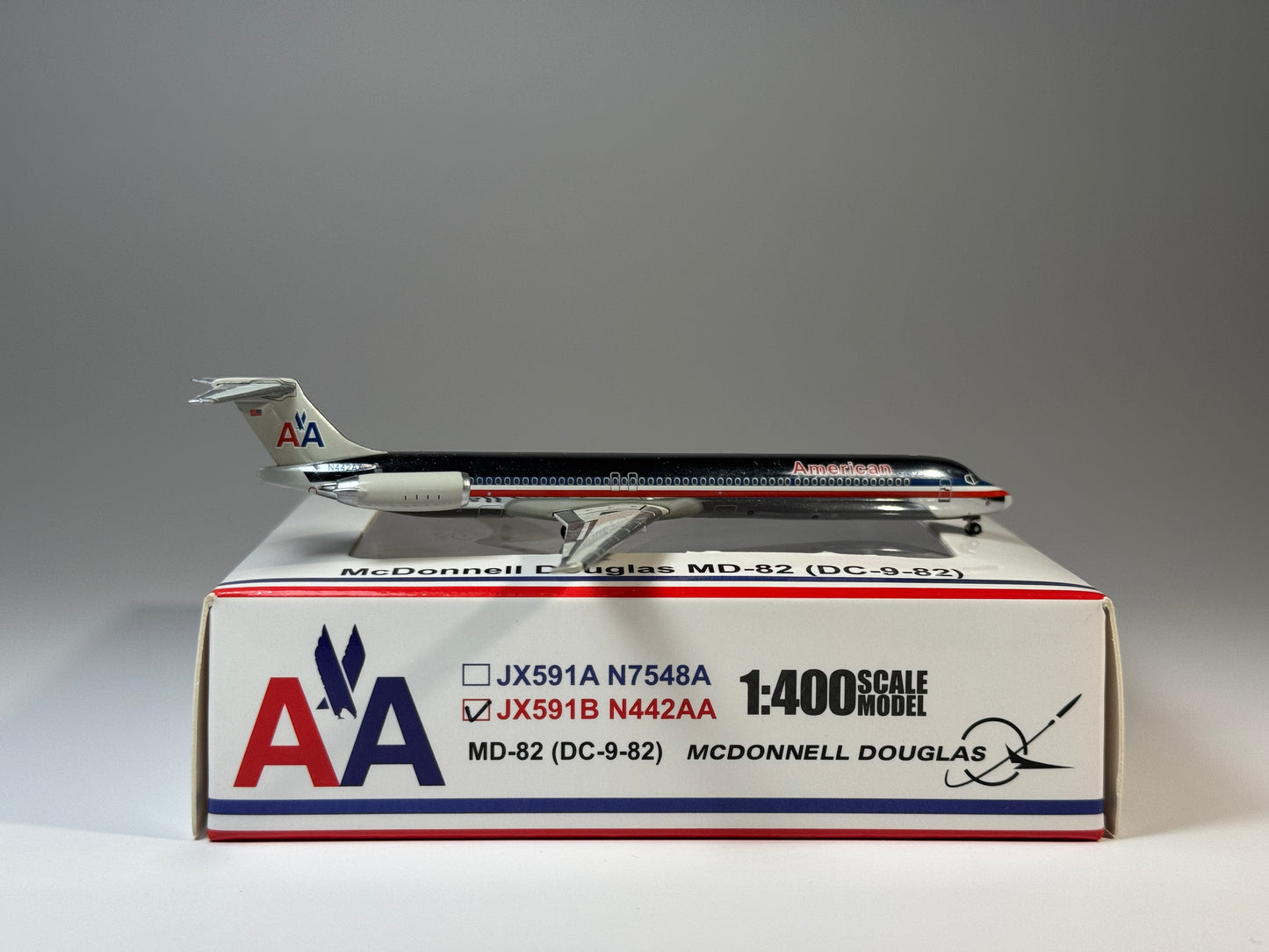 Jet-X 1:400 American Airlines McDonnell Douglas MD-82 N442AA Polished JX591B