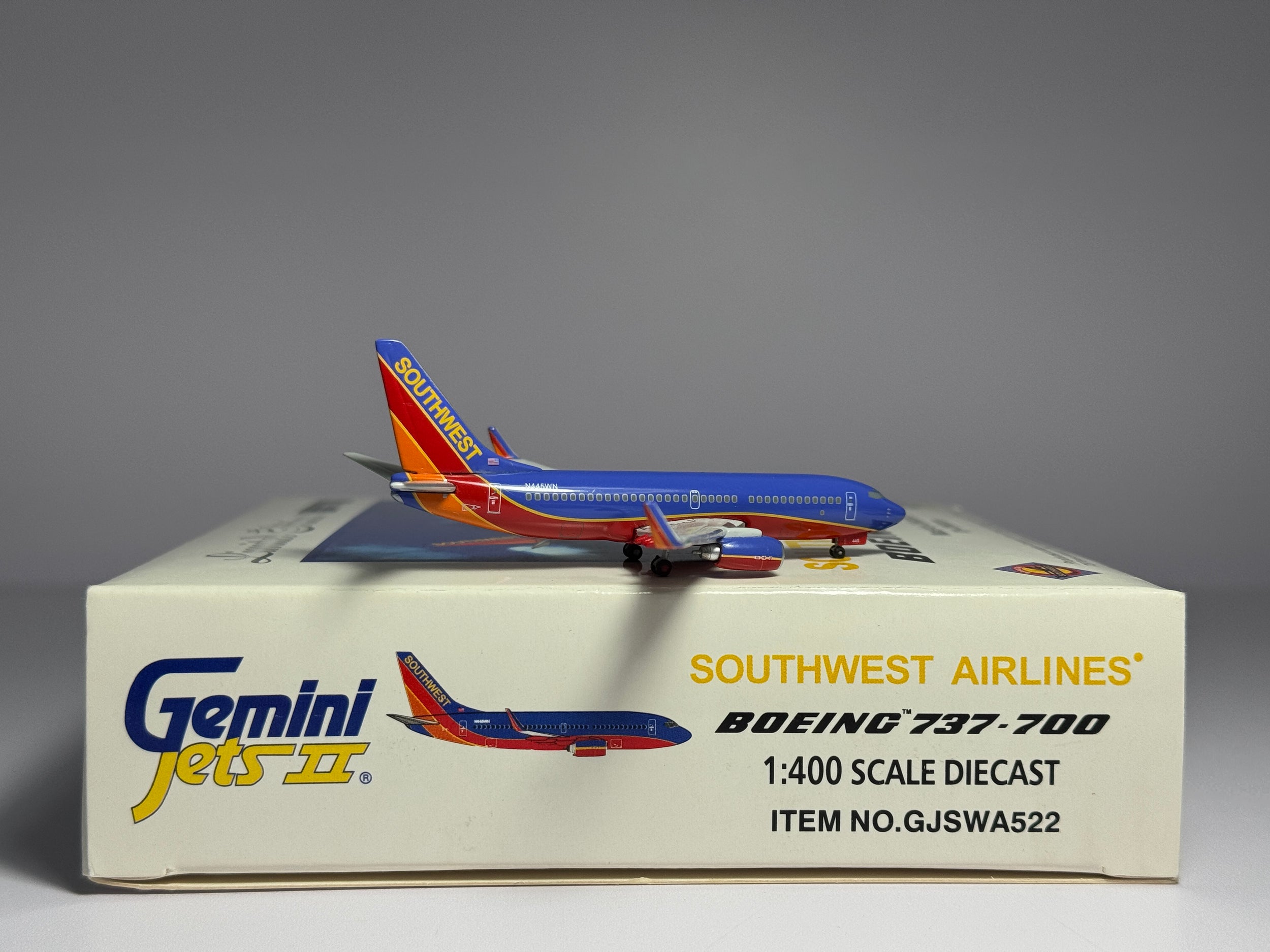Gemini Jets 1:400 Southwest Airlines Boeing 737-700 N445WN Canyon Blue GJSWA522