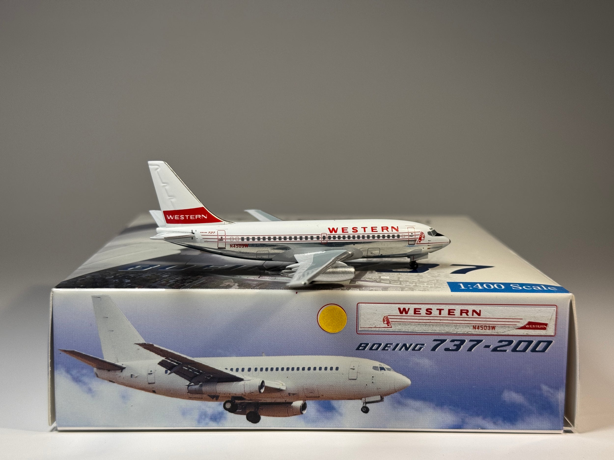 Aeroclassics 1:400 Western Airlines Boeing 737-200 N4503W ACN4503W