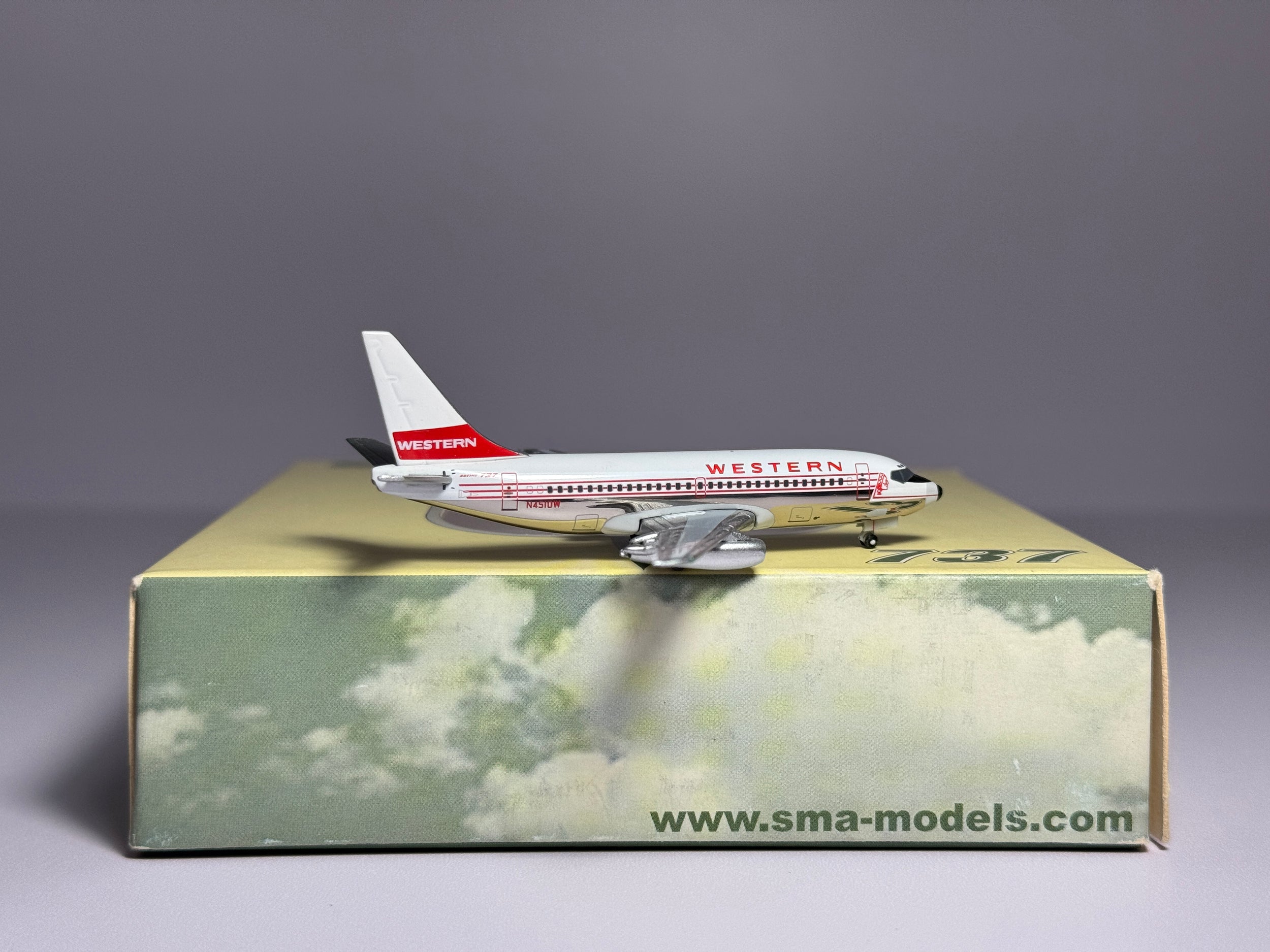 Aeroclassics 1:400 Western Airlines Boeing 737-200 N4510W old colors ACN4510W
