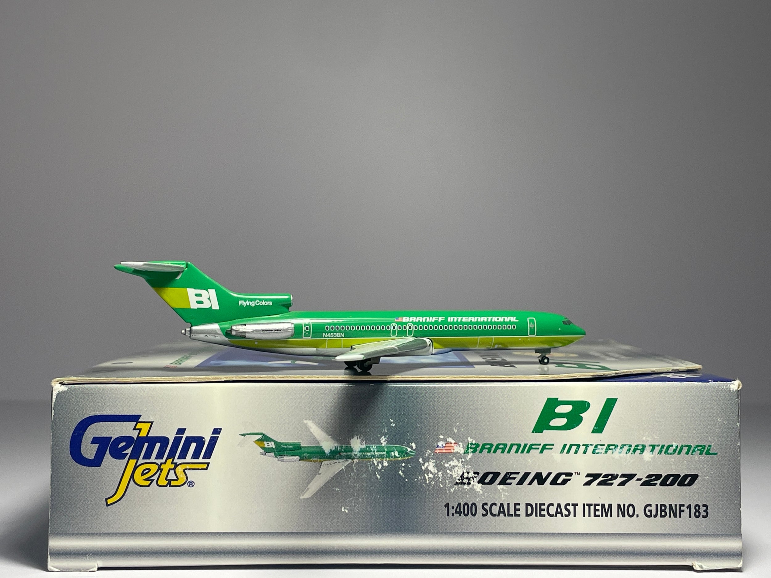 Gemini Jets 1:400 Braniff International Boeing 727-200 N453BN Flying Colors Green GJBNF183