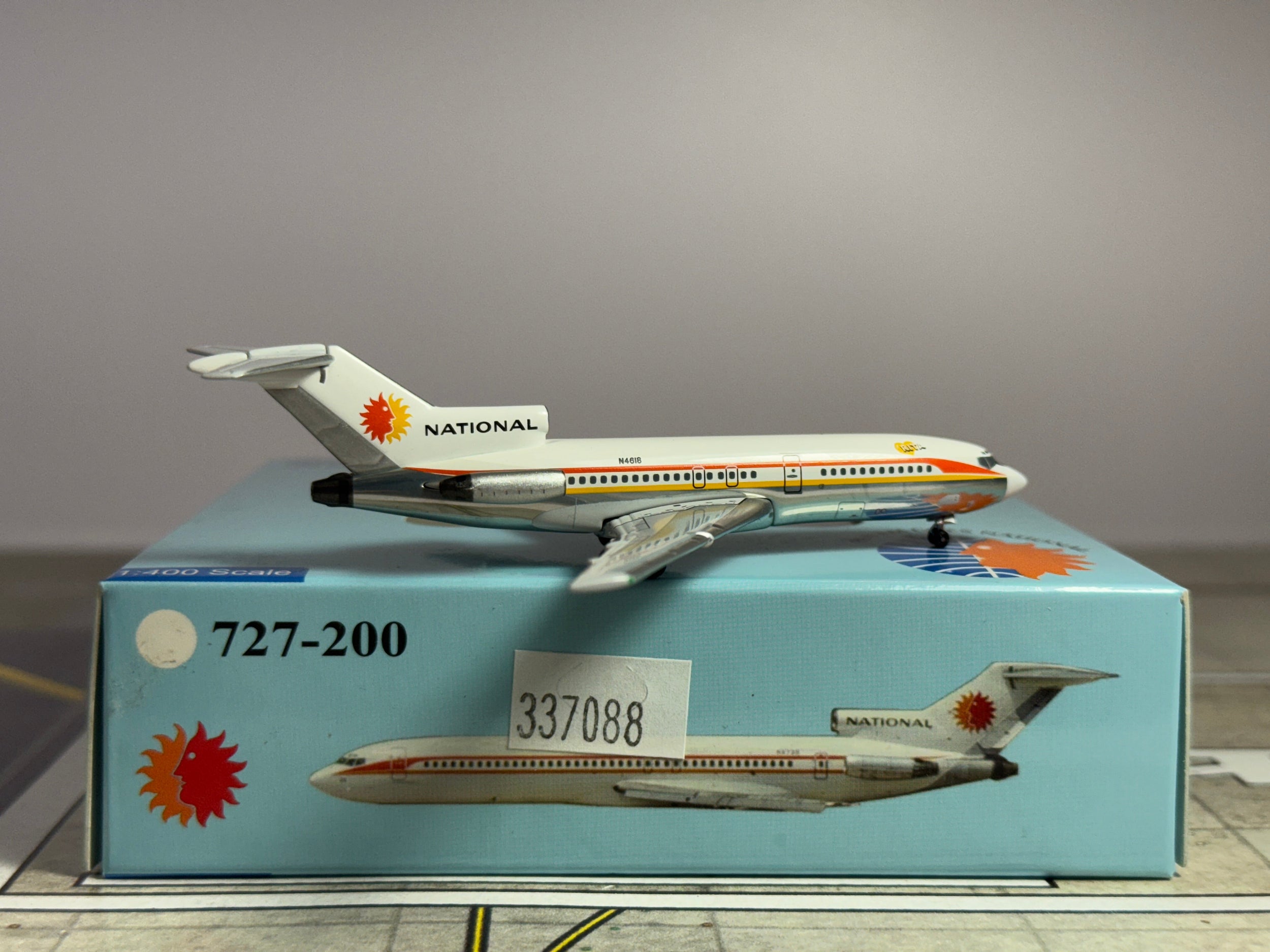 Aeroclassics 1:400 National Airlines Boeing 727-100 N4618 "Rita" ACN4618
