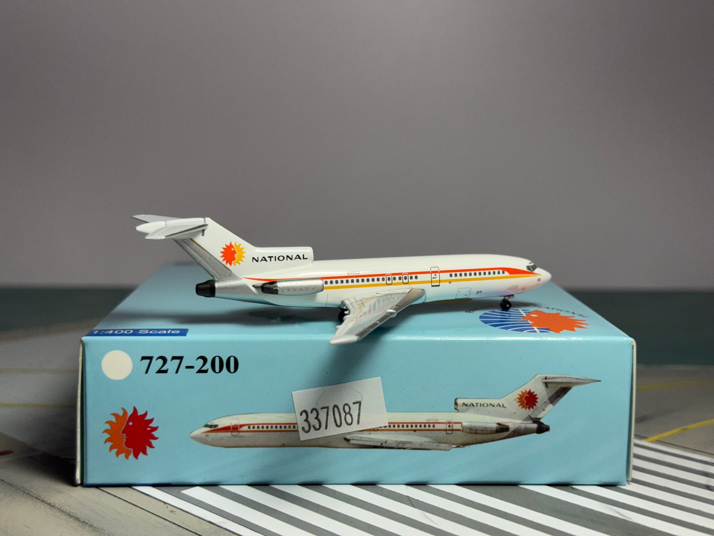 Aeroclassics 1:400 National Airlines Boeing 727-100 N4622 ACN4622