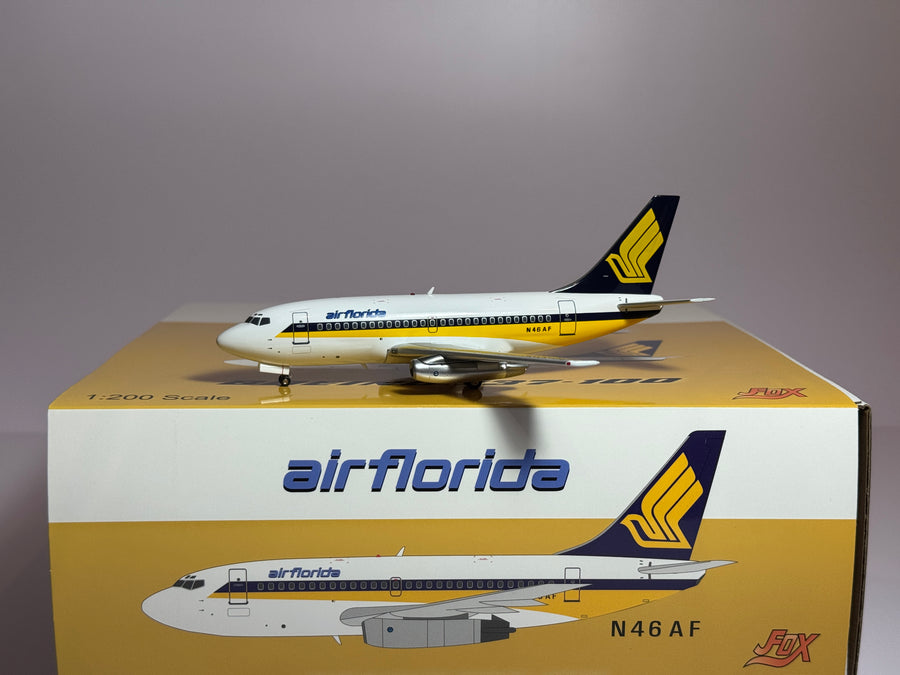 Inflight 1:200 Air Florida Boeing 737-200 N46AF Singapore hybrid JF-737-1-004 w/stand