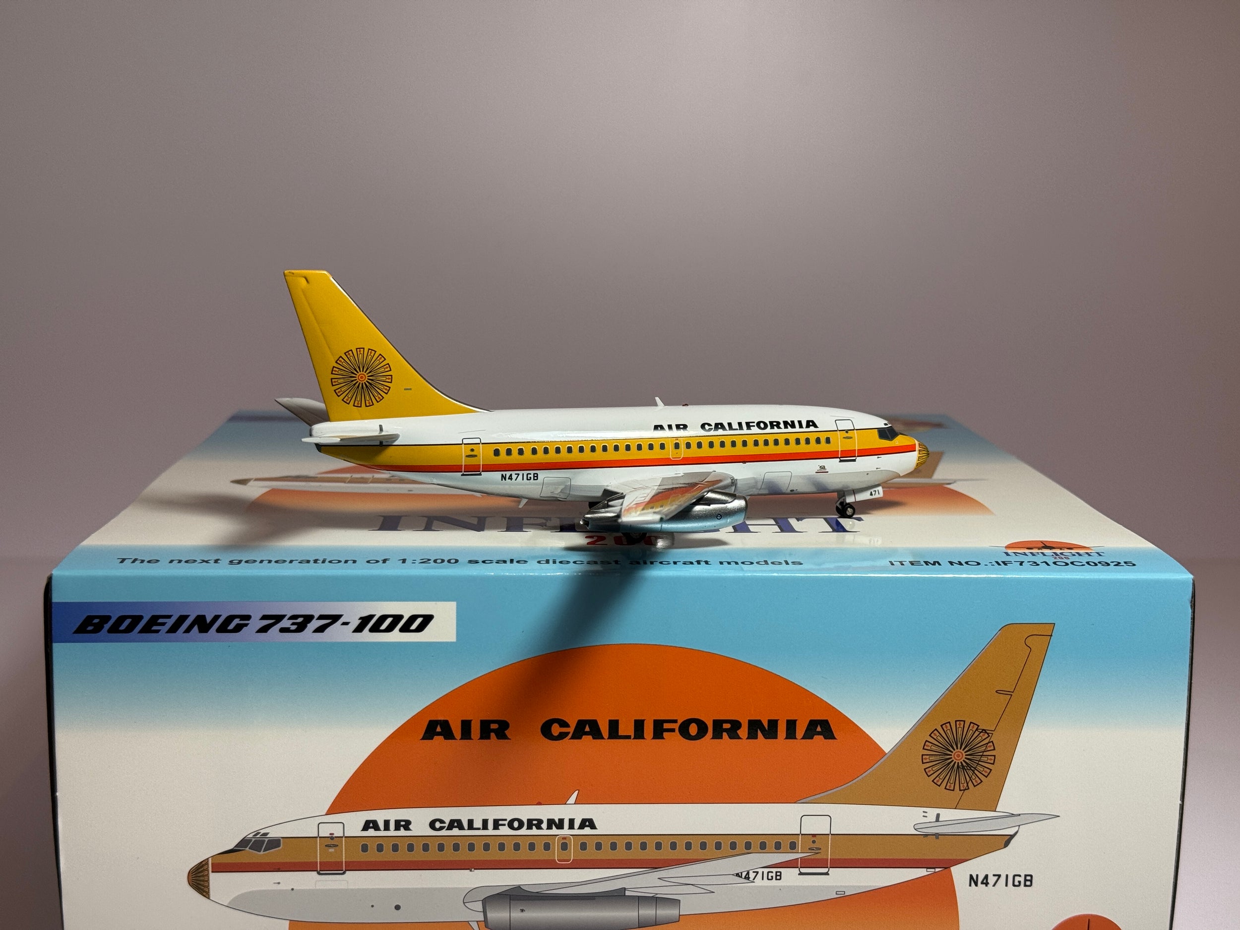 Inflight 1:200 Air California Boeing 737-100 N471GB 1960s colors IF731OC0925 w/stand