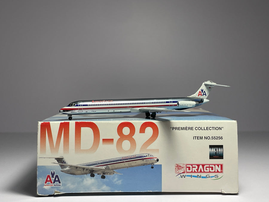 Dragon Wings 1:400 American Airlines McDonnell Douglas MD-82 N473AA polished 55256