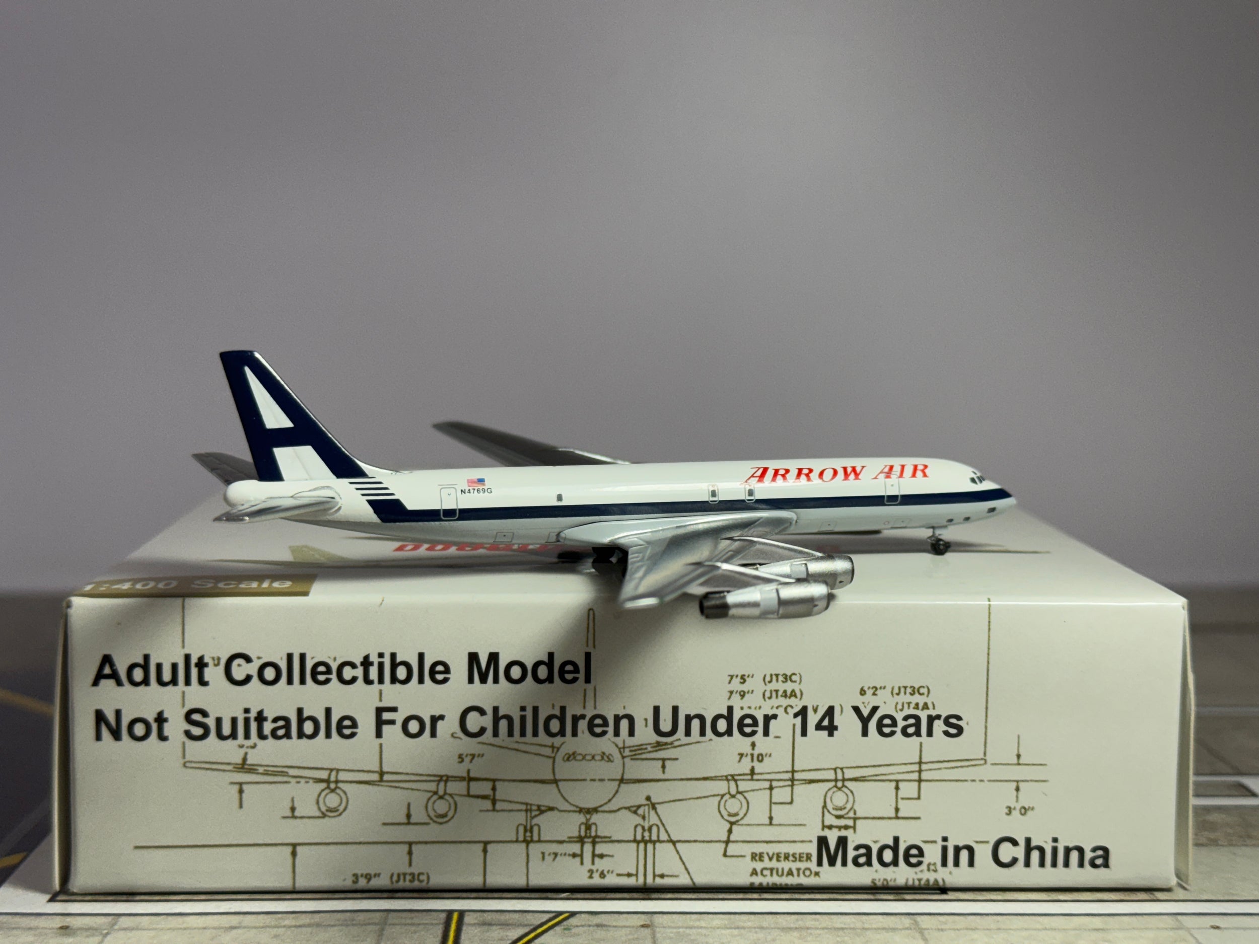 Aeroclassics 1:400 Arrow Air Douglas DC-8-50F N4769G last colors AC419933