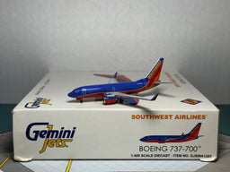 Gemini Jets 1:400 Southwest Airlines Boeing 737-700 N478WN Canyon Blue GJSWA1357