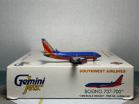 Gemini Jets 1:400 Southwest Airlines Boeing 737-700 N478WN Canyon Blue GJSWA1357