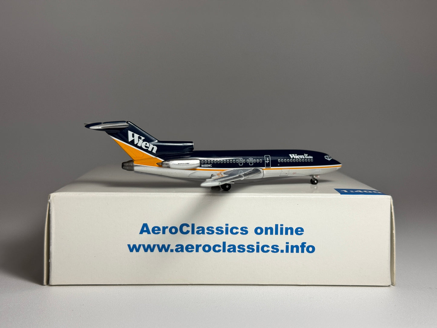 Aeroclassics 1:400 Wien Air Alaska Boeing 727-100 N498WC AC18089
