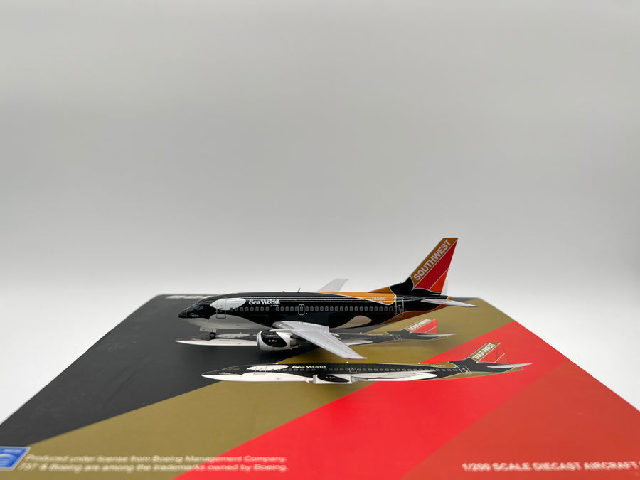 JC Wings 1:200 Southwest Airlines Boeing 737-500 N501SW Shamu Ohio XX2378
