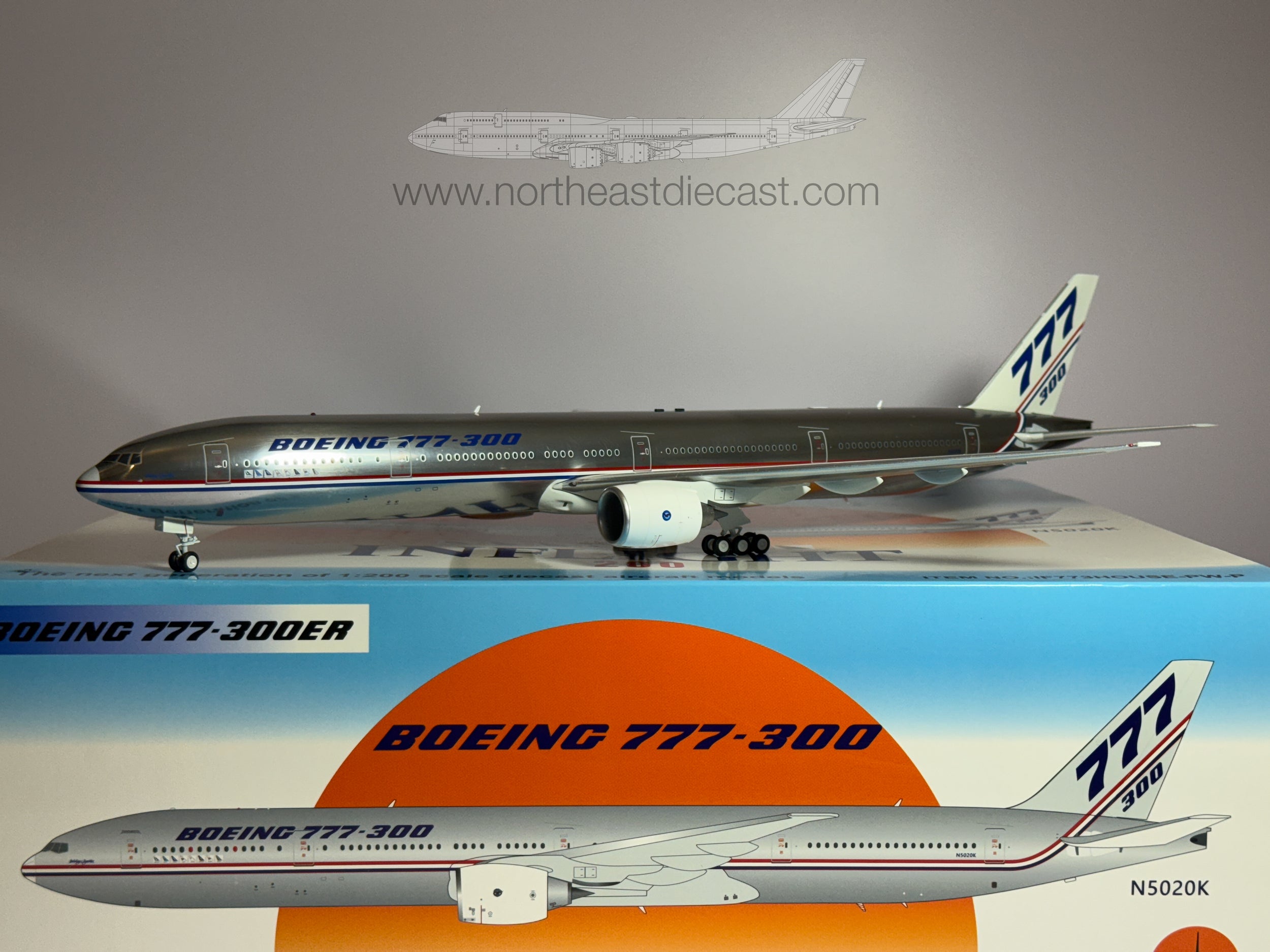 Boeing House Boeing 777-300ER 1:200 Inflight200 N5020K (IF773HOUSE-PW-P)
