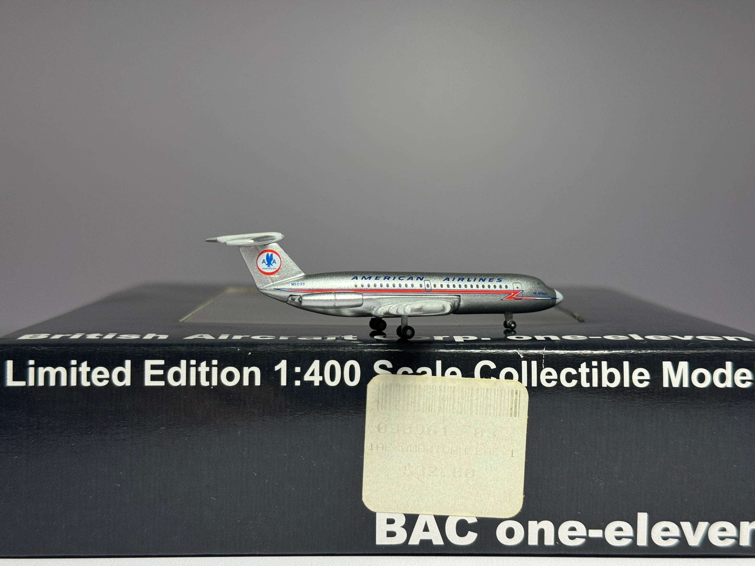 Aeroclassics 1:400 American Airlines BAC 111 N5039 Astrojet ACAAL010