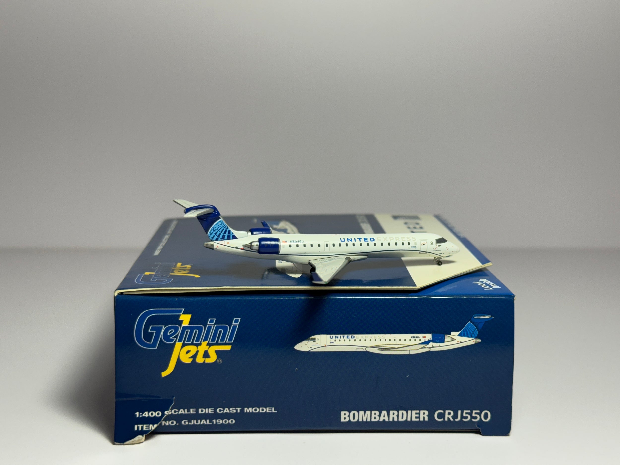 Gemini Jets 1:400 United Connection Bombardier CRJ550 N504GJ Evo Blue GJUAL1900