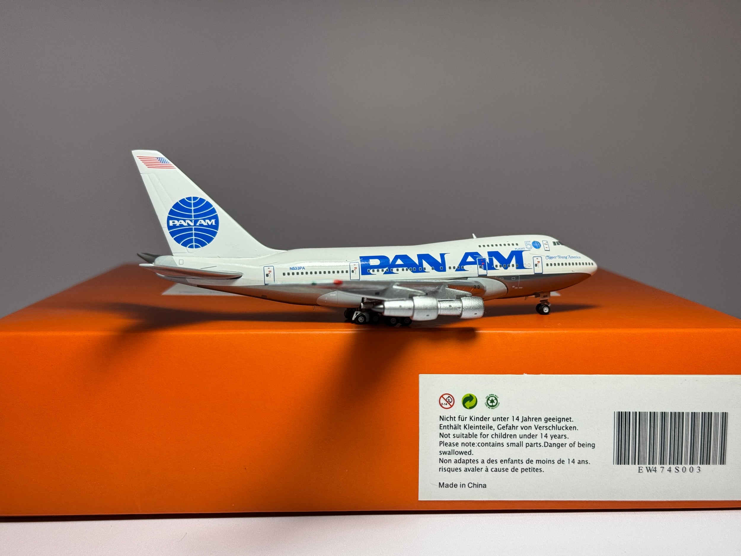 JC Wings 1:400 Pan American Boeing 747SP N533PA Clipper Young America EW474S003