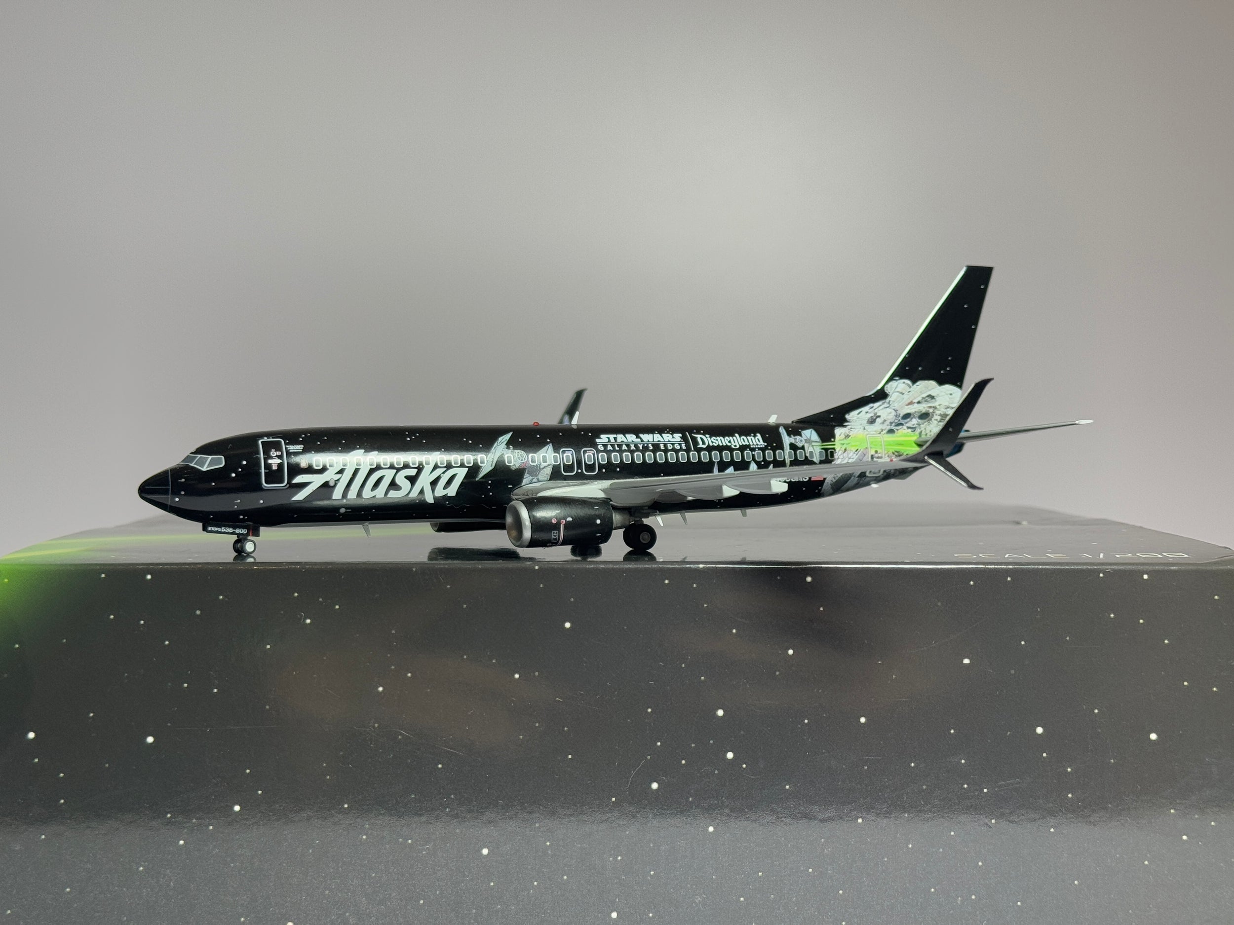 JC Wings 1:200 Alaska Airlines Boeing 737-800 N538AS Star Wars SA2014