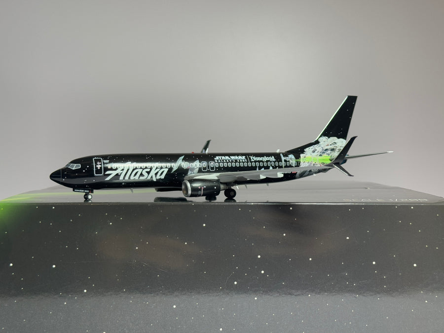 JC Wings 1:200 Alaska Airlines Boeing 737-800 N538AS Star Wars SA2014
