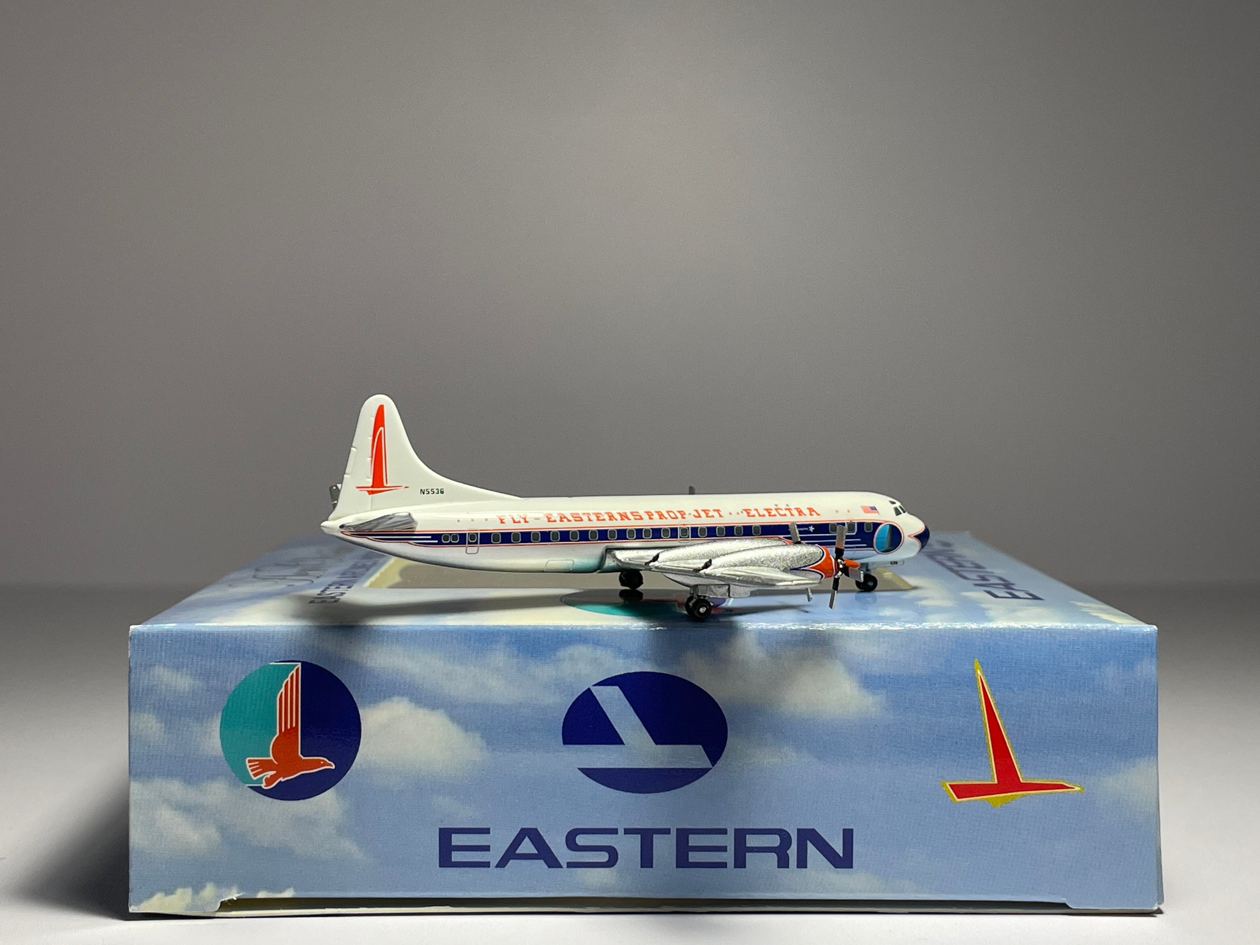 Aeroclassics 1:400 Eastern Airlines Lockheed L-188 Electra N5536 Fly Eastern ACN5536