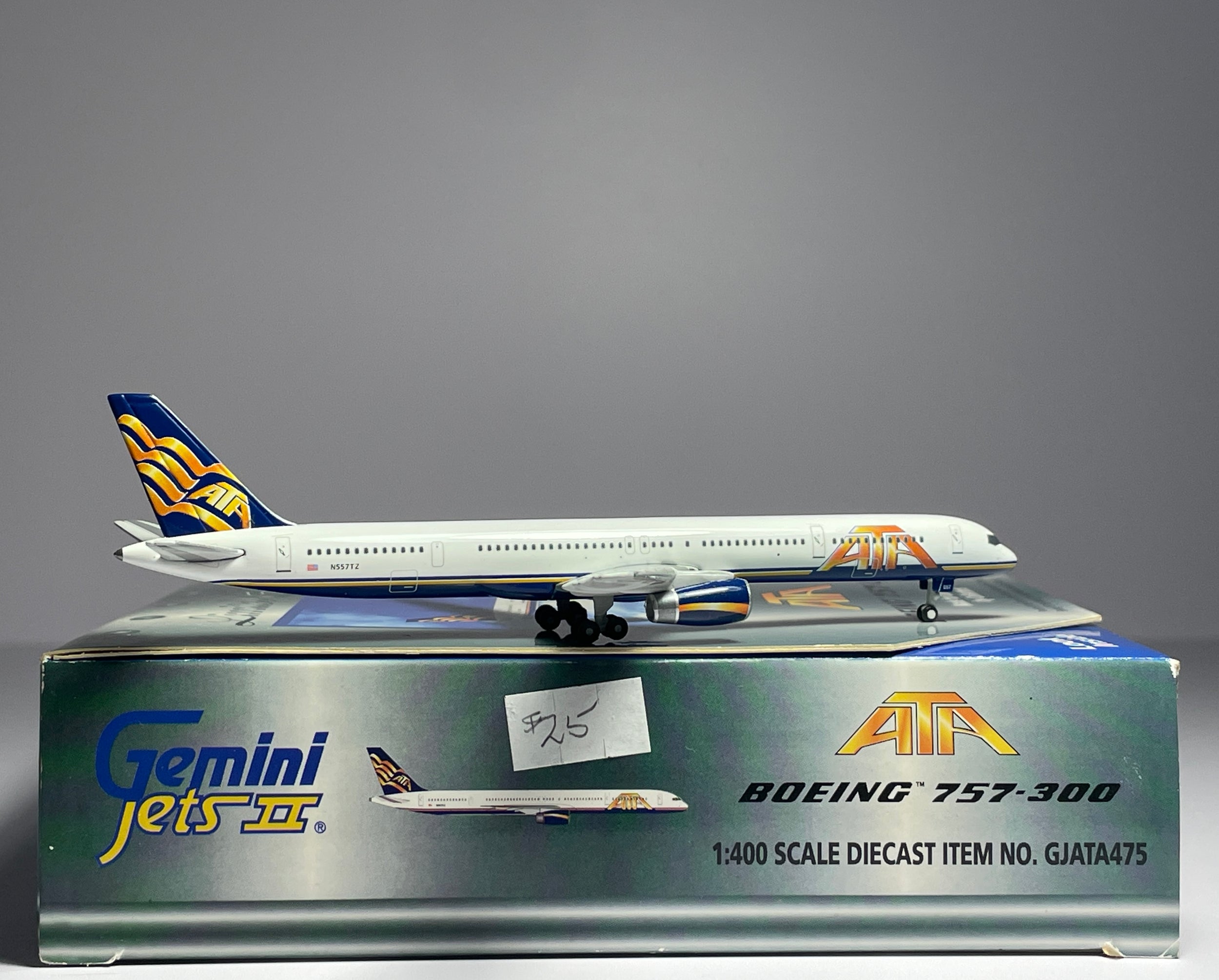 Gemini Jets 1:400 ATA Boeing 757-300 N557TZ Gold Titles GJATA475