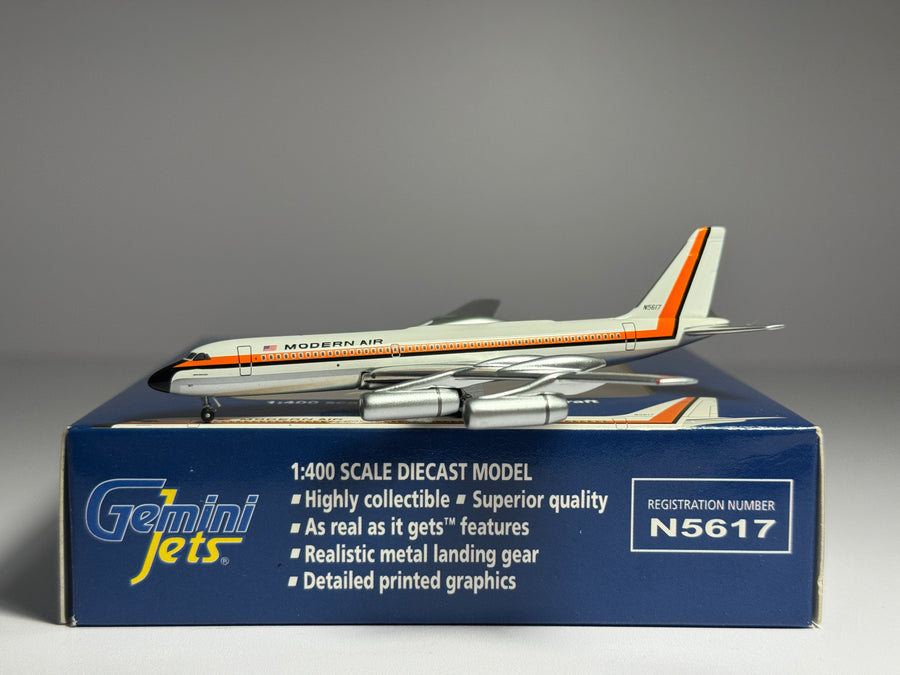 Gemini Jets 1:400 Modern Air Convair CV-990 N5617 orange cheatline GJMOD704