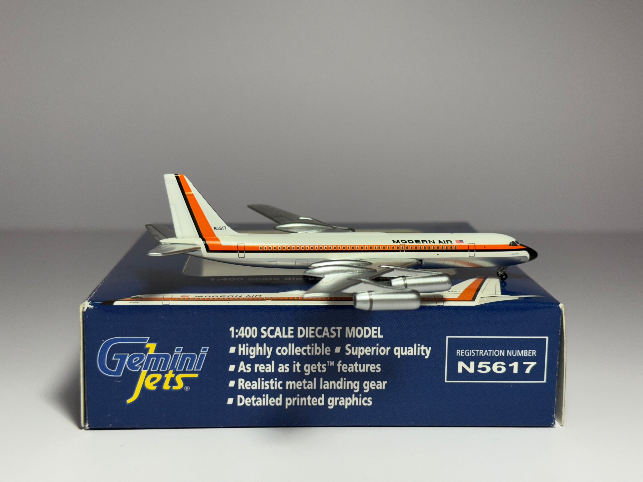 Gemini Jets 1:400 Modern Air Convair CV-990 N5617 GJMOD704