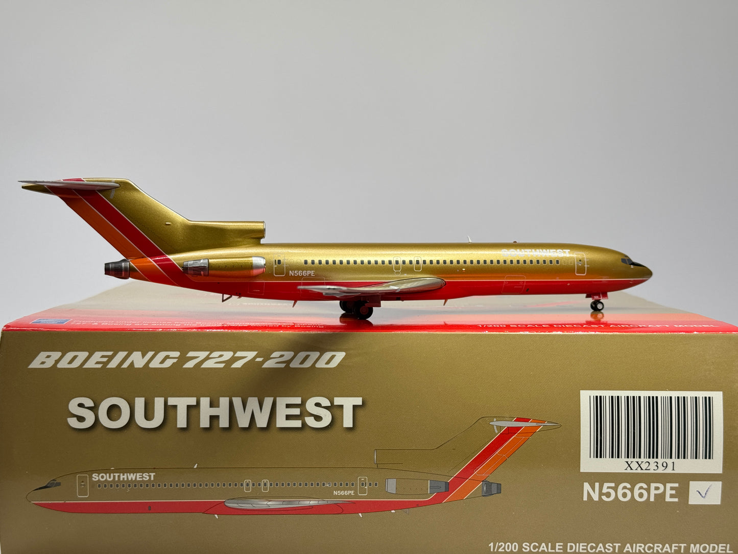 JC Wings 1:200 Southwest Boeing 727-200 N566PE Mustard Yellow XX2391