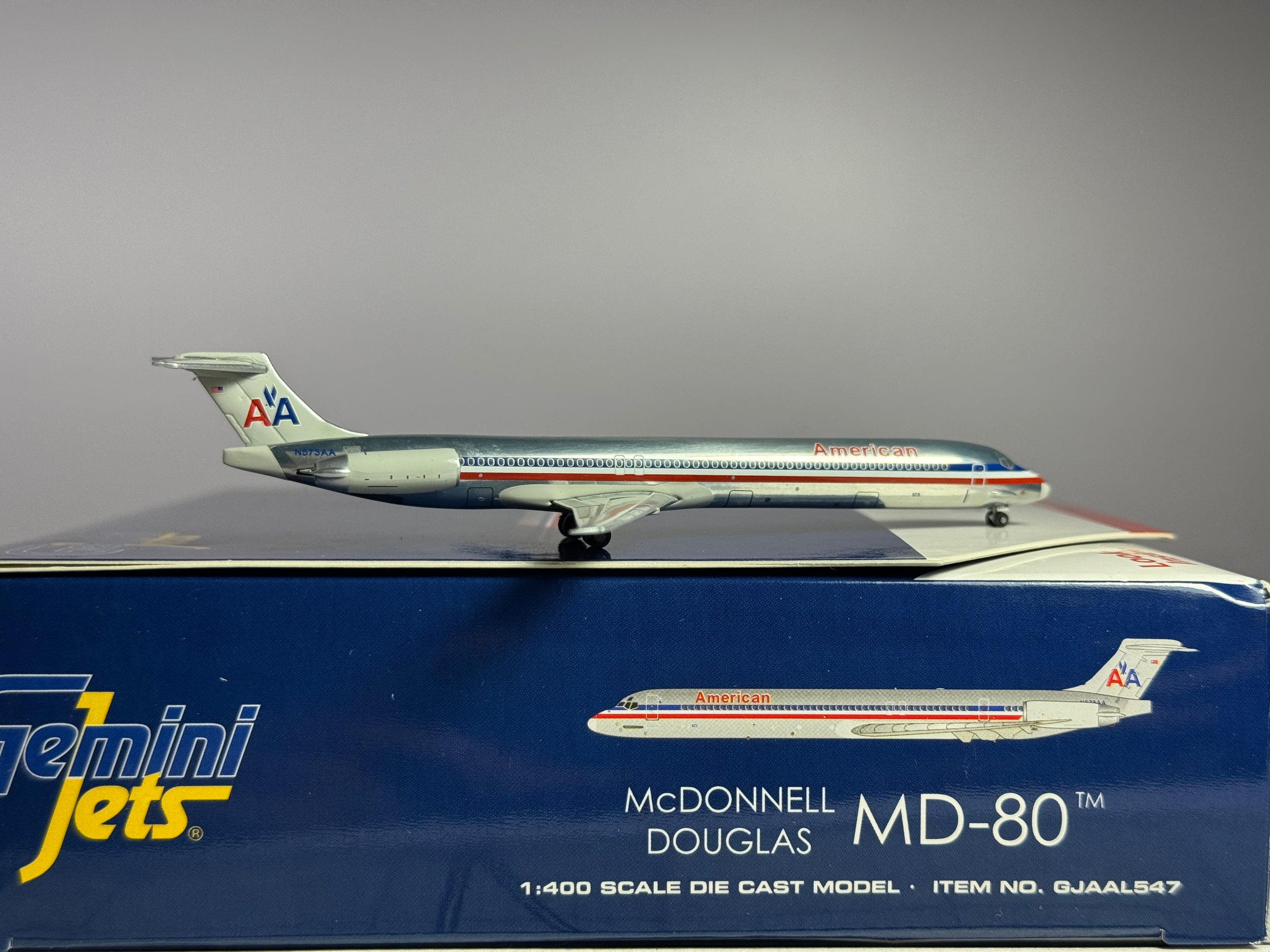 Gemini Jets 1:400 American Airlines McDonnell Douglas MD-80 N573AA polished GJAAL547