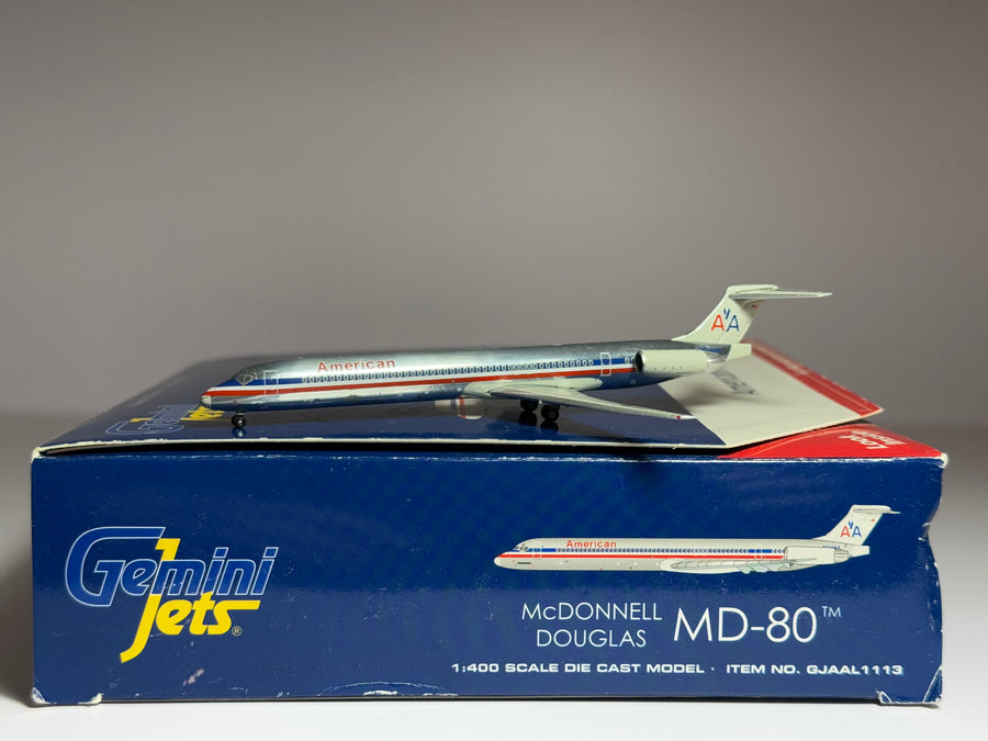 1:400 Gemini Jets American Airlines McDonnell Douglas MD-82 N574AA polished GJAAL1113