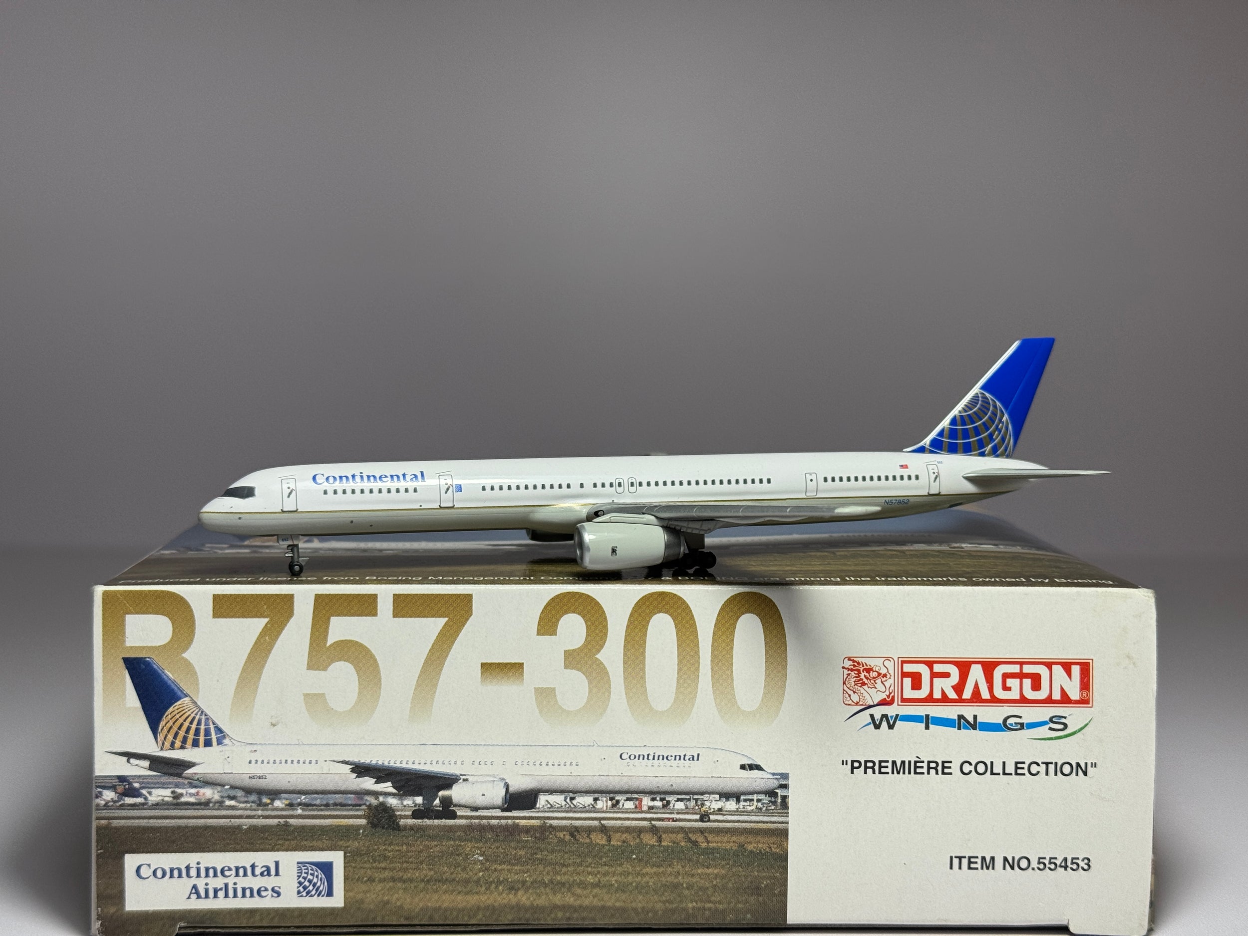 Dragon Wings 1:400 Continental Airlines Boeing 757-300 N57852 globe livery 55453