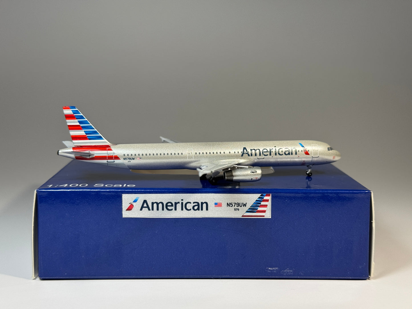 Aeroclassics 1:400 American Airlines Airbus A321-200 N579UW current colors ACN579UW
