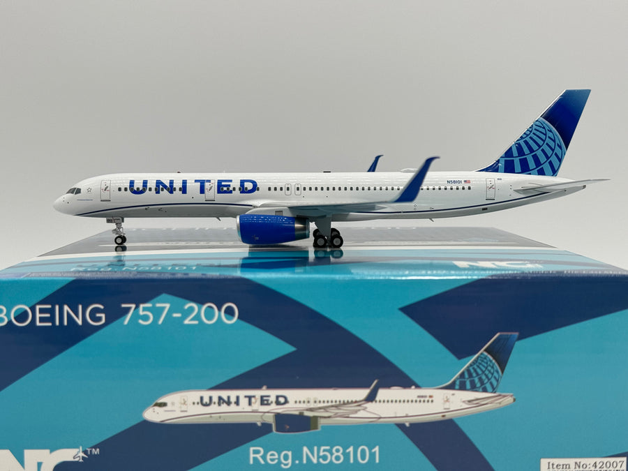 NG Models 1:200 United Airlines Boeing 757-200 N58101 Evo Blue NGM42007