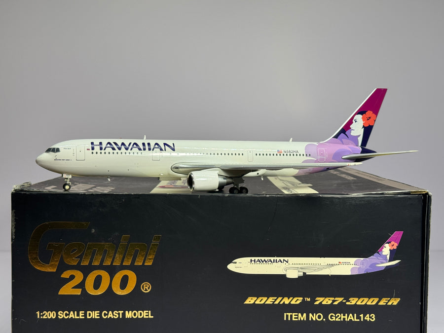 Gemini Jets 1:200 Hawaiian Airlines Boeing 767-300 N582HA First Floral G2HAL143