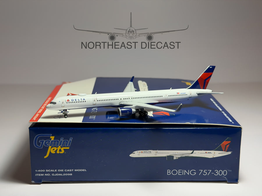 Delta Air Lines Boeing 757-300 1:400 Gemini Jets N590NW (GJDAL2098)