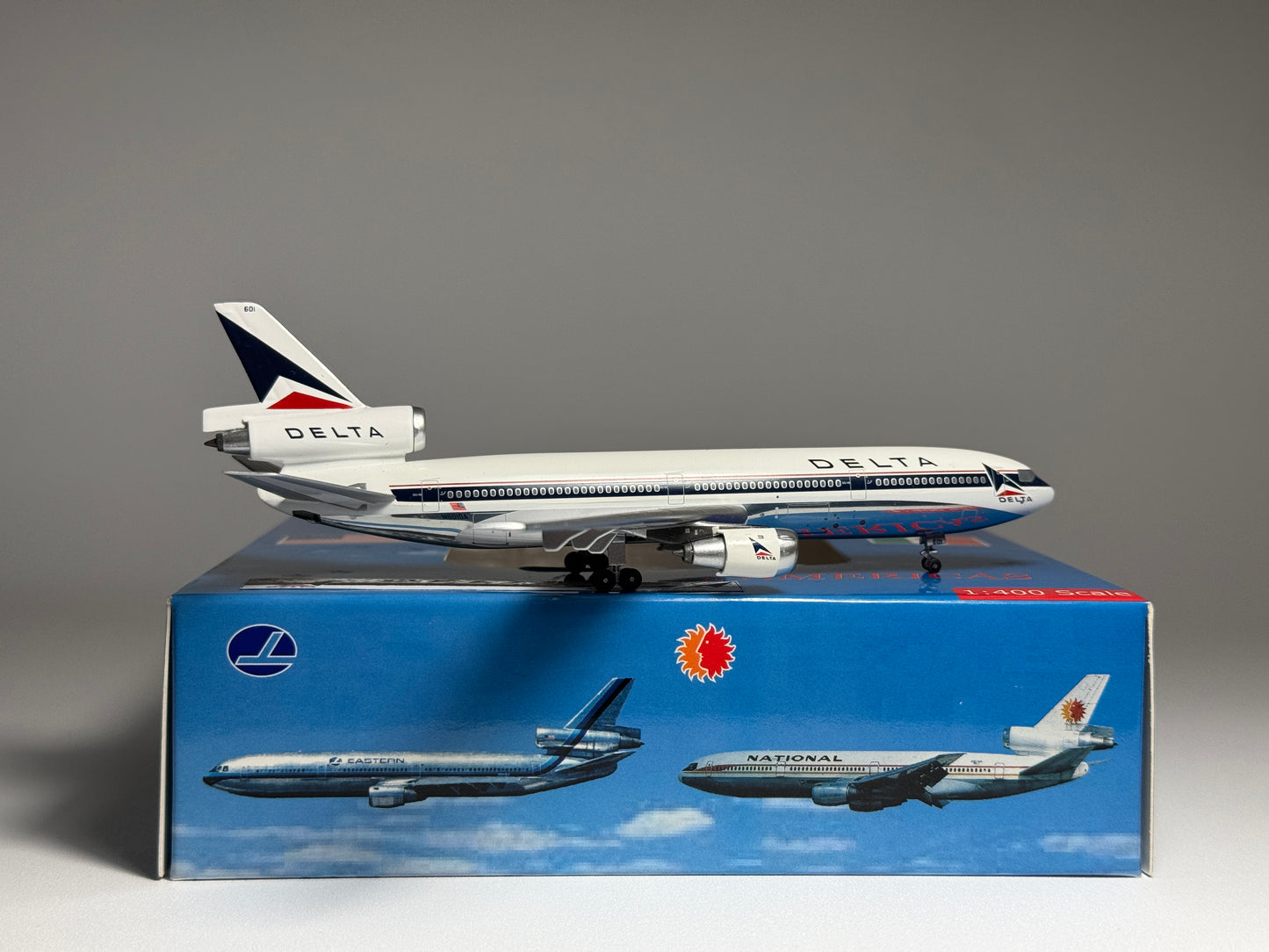Aeroclassics 1:400 Delta Air Lines Douglas DC-10-10 N601DA Widget ACN601DA