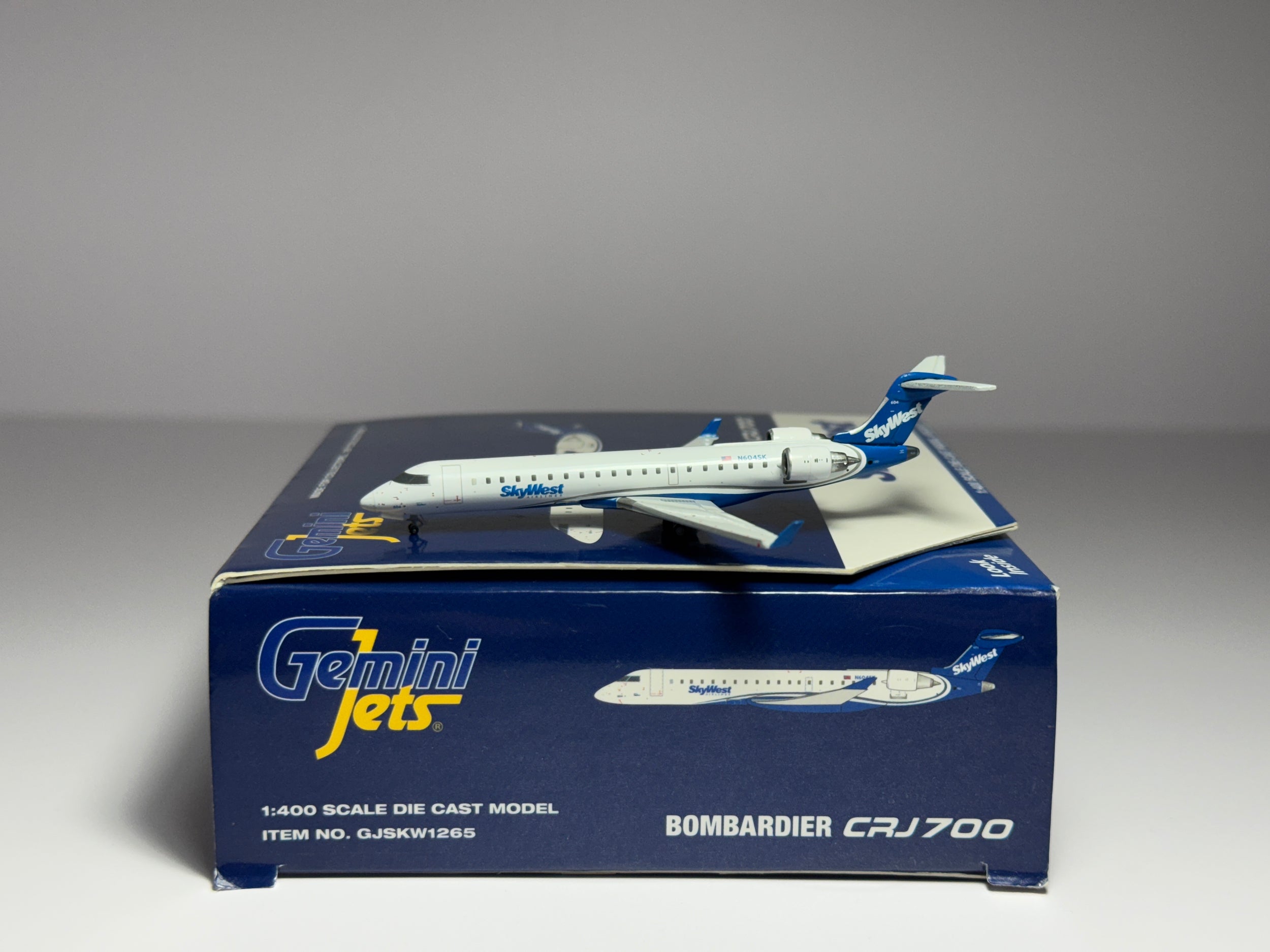 Gemini Jets 1:400 SkyWest Airlines Bombardier CRJ700 N604SK new colors GJSKW1265